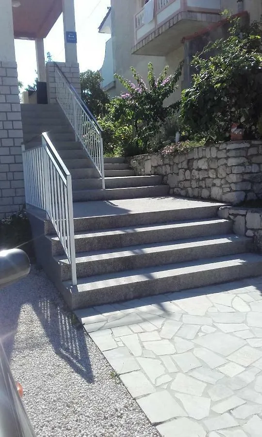 Apartman Ruza Banjol Croazia